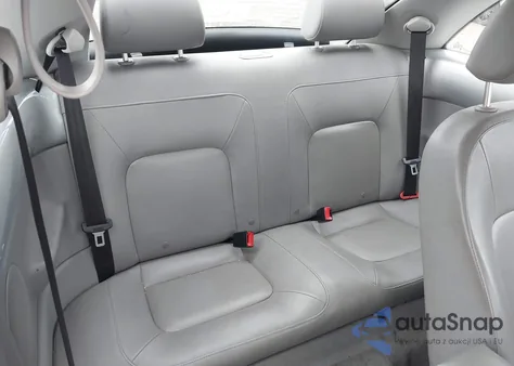 2007 Volkswagen New Beetle 2.5 from USA, damaged, VIN 3VWEW31C97M519292